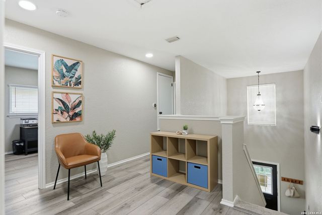 9023 Camino Rey, San Antonio, TX 78245