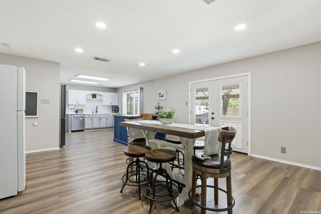 9023 Camino Rey, San Antonio, TX 78245