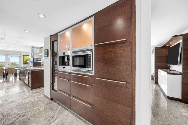 2066 N Ocean Boulevard 9ne, Boca Raton, FL 33431