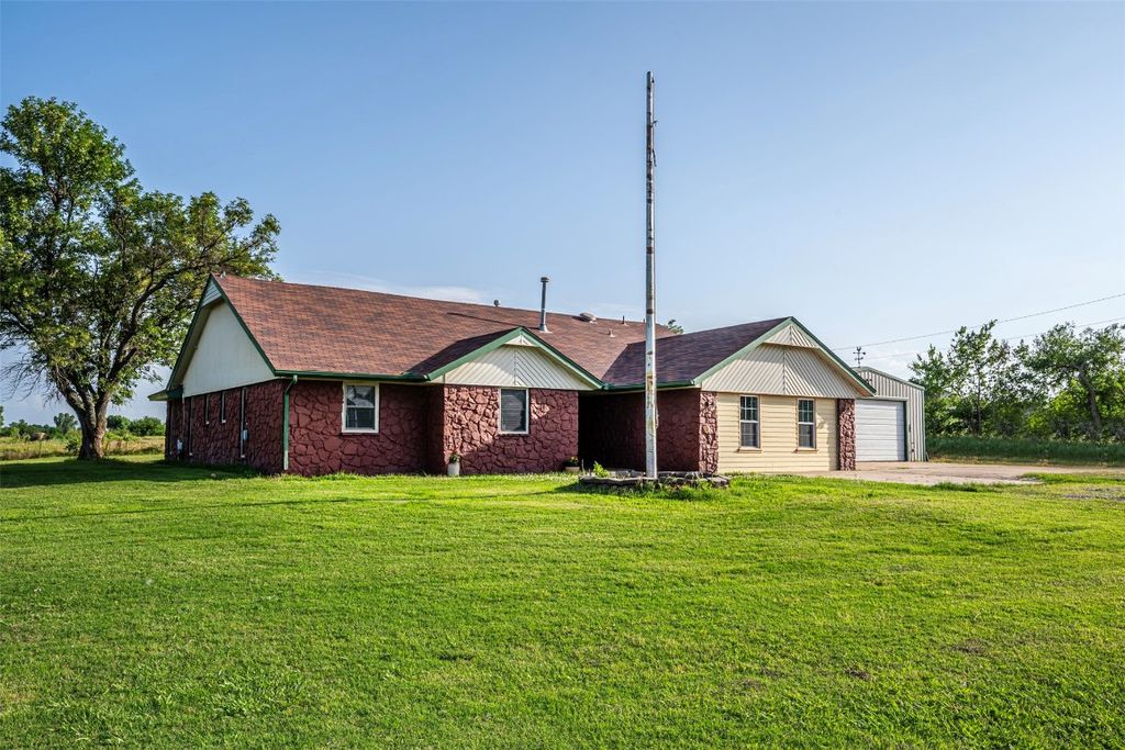 1951 County Rd. 1220, Tuttle, OK 73089