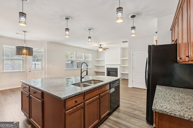 2880 Cooper Brook Drive, Snellville, GA 30078