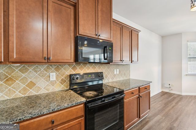 2880 Cooper Brook Drive, Snellville, GA 30078