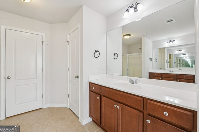 2880 Cooper Brook Drive, Snellville, GA 30078