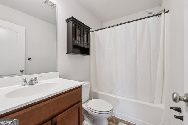 2880 Cooper Brook Drive, Snellville, GA 30078