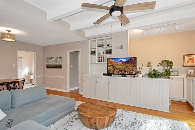 10025 S Hamilton Avenue, Chicago, IL 60643