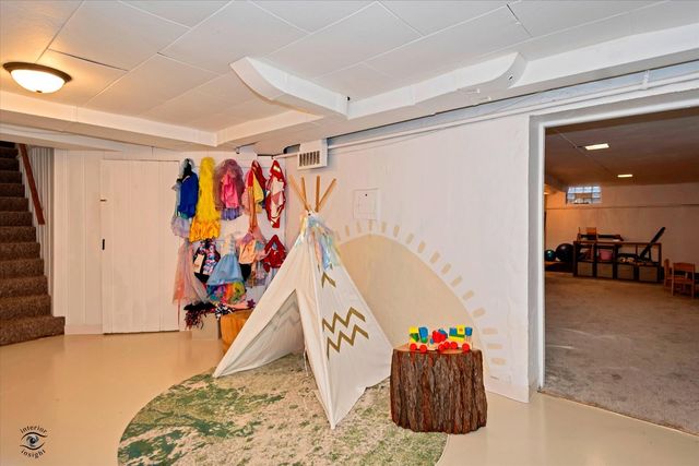 10025 S Hamilton Avenue, Chicago, IL 60643