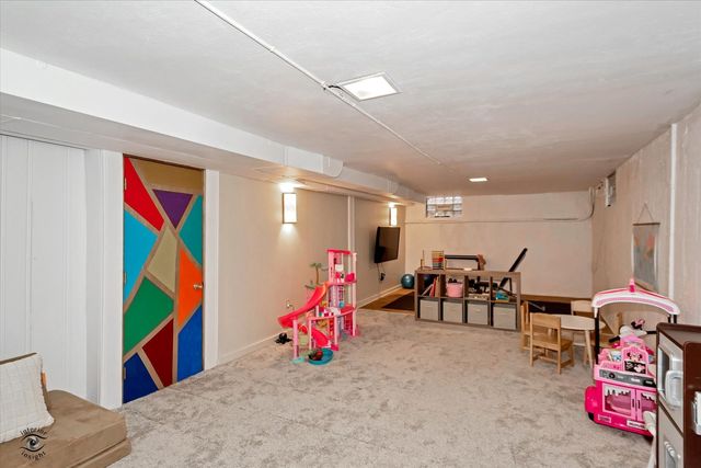 10025 S Hamilton Avenue, Chicago, IL 60643