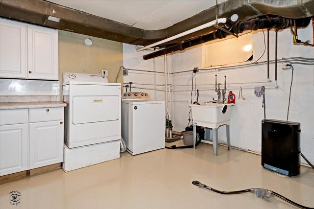 10025 S Hamilton Avenue, Chicago, IL 60643