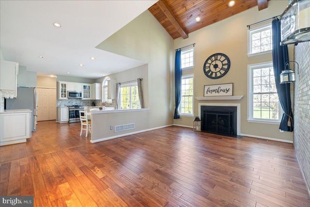 5401 WINDTREE DR, Doylestown, PA 18902