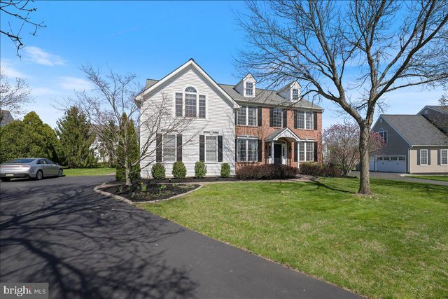 5401 WINDTREE DR, Doylestown, PA 18902
