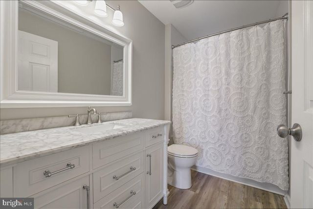 5401 WINDTREE DR, Doylestown, PA 18902