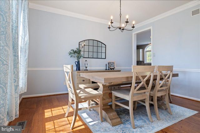 5401 WINDTREE DR, Doylestown, PA 18902