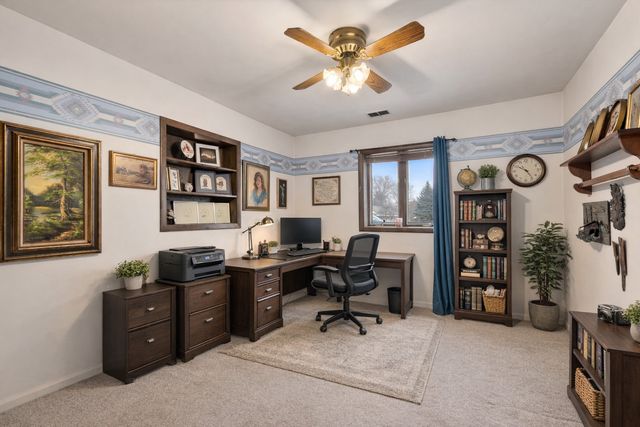 5608 S Gilbert Avenue, La Grange Highlands, IL 60525