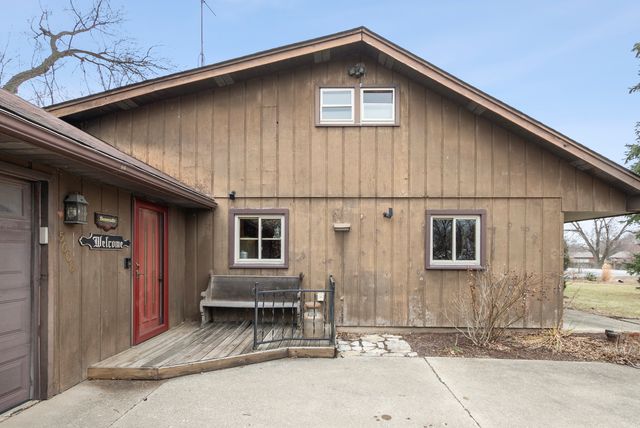 5608 S Gilbert Avenue, La Grange Highlands, IL 60525