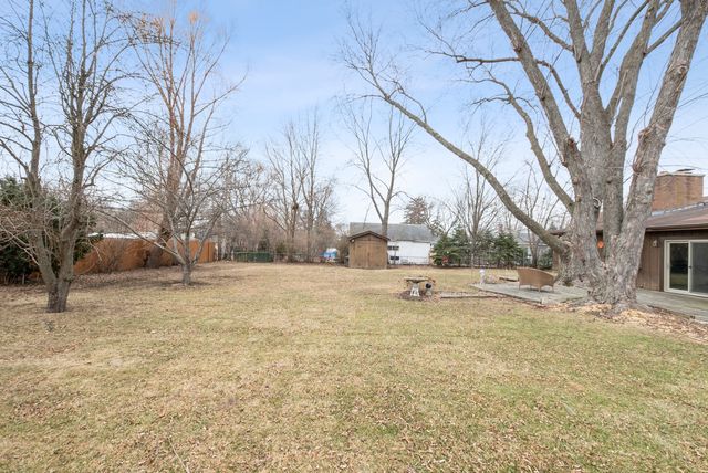 5608 S Gilbert Avenue, La Grange Highlands, IL 60525