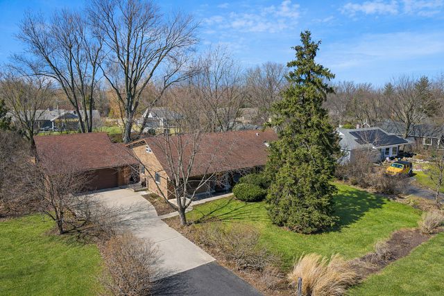 5608 S Gilbert Avenue, La Grange Highlands, IL 60525