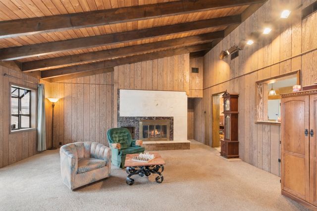 5608 S Gilbert Avenue, La Grange Highlands, IL 60525