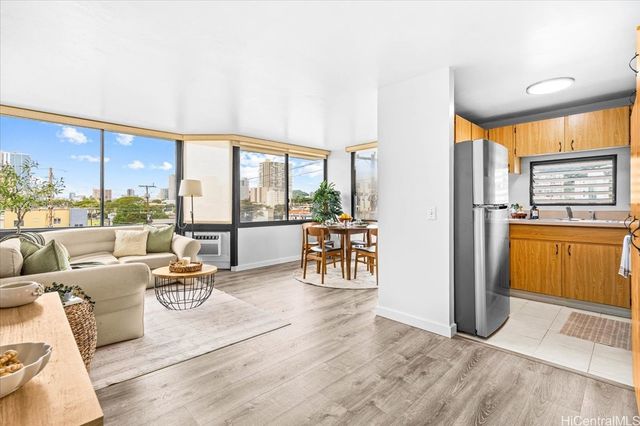 1820 Waiola Street 512, Honolulu, HI 96826