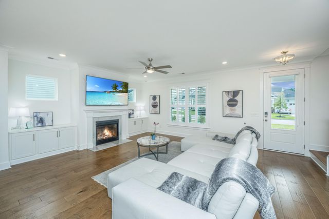 111 Hewitt Street, Summerville, SC 29486