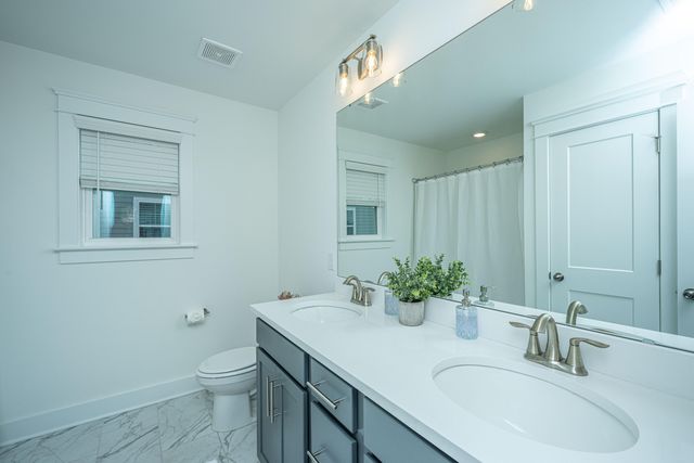 111 Hewitt Street, Summerville, SC 29486