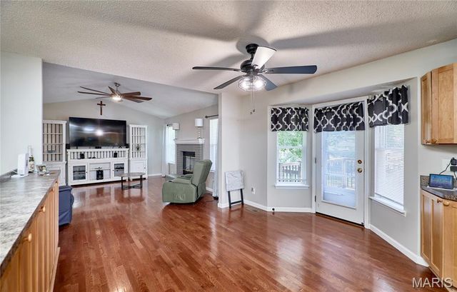 49 Savoy Drive, Lake St Louis, MO 63367