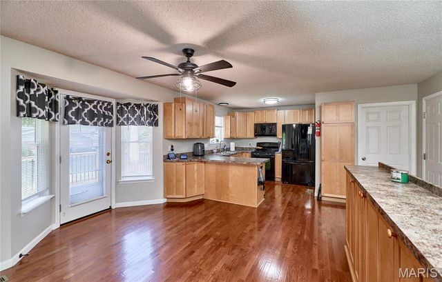 49 Savoy Drive, Lake St Louis, MO 63367