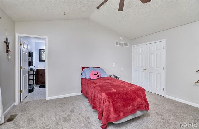 49 Savoy Drive, Lake St Louis, MO 63367