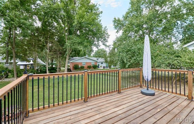 49 Savoy Drive, Lake St Louis, MO 63367