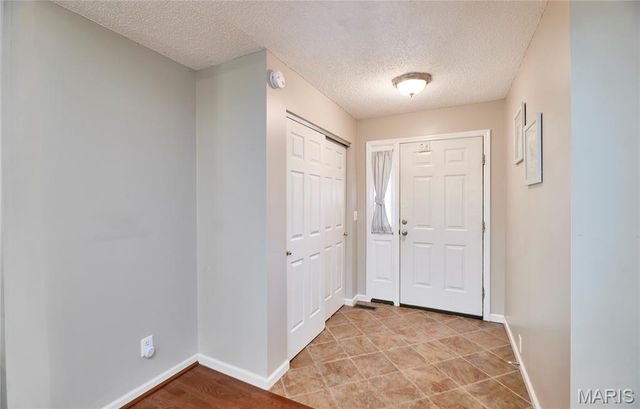 49 Savoy Drive, Lake St Louis, MO 63367