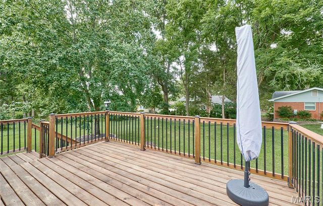 49 Savoy Drive, Lake St Louis, MO 63367