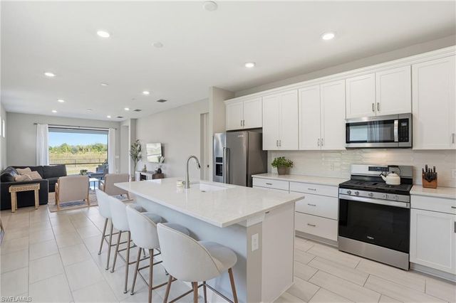 20064 Kingmont DR, Estero, FL 33928