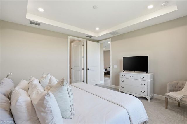 20064 Kingmont DR, Estero, FL 33928