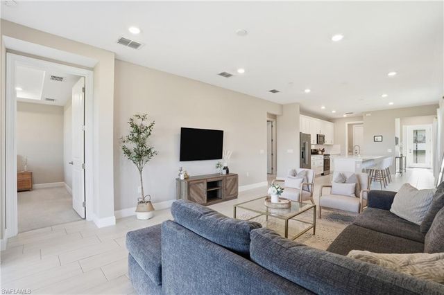 20064 Kingmont DR, Estero, FL 33928