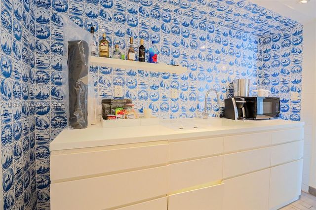 1100 West Ave 816, Miami Beach, FL 33139