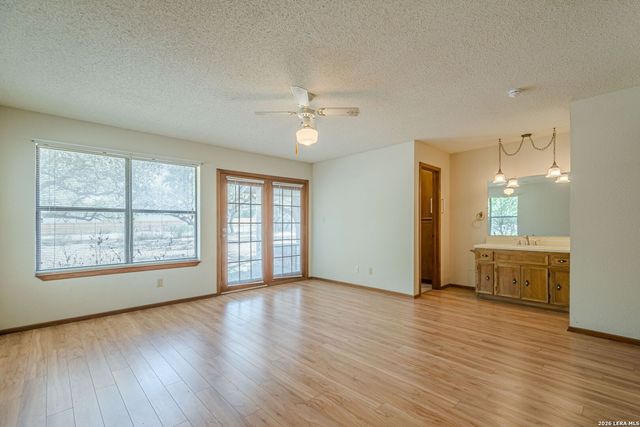 2701 Dees St, San Marcos, TX 78666