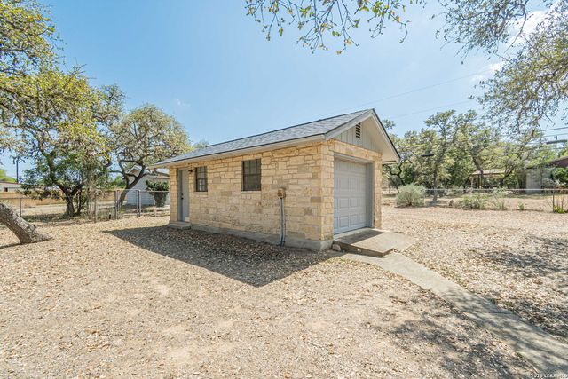 2701 Dees St, San Marcos, TX 78666