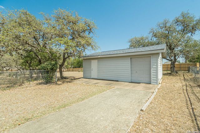 2701 Dees St, San Marcos, TX 78666