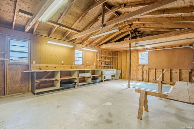 2701 Dees St, San Marcos, TX 78666