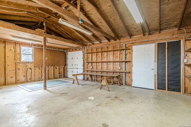 2701 Dees St, San Marcos, TX 78666