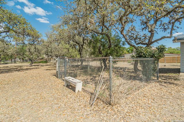 2701 Dees St, San Marcos, TX 78666