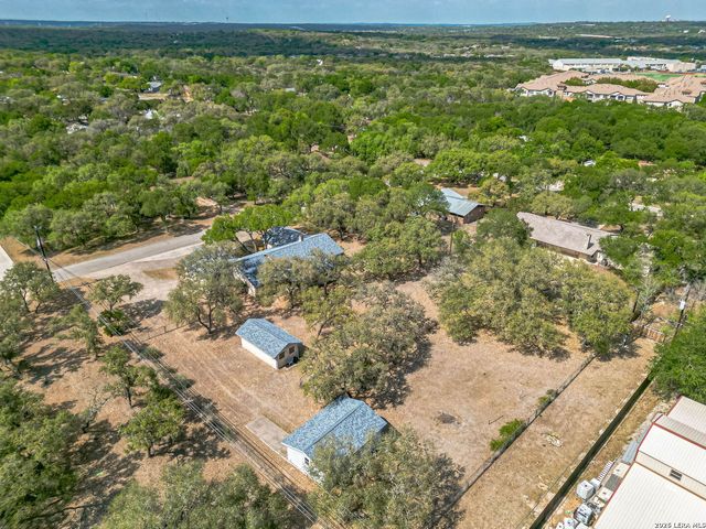 2701 Dees St, San Marcos, TX 78666