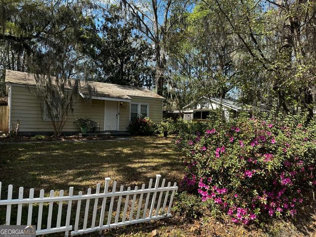 5649 Emory Drive, Savannah, GA 31406