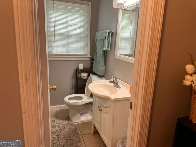 5649 Emory Drive, Savannah, GA 31406