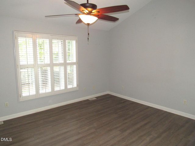 2723 Clifton Avenue, Creedmoor, NC 27522