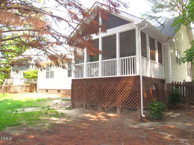 2723 Clifton Avenue, Creedmoor, NC 27522