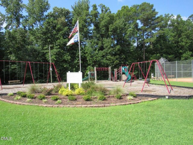 2723 Clifton Avenue, Creedmoor, NC 27522