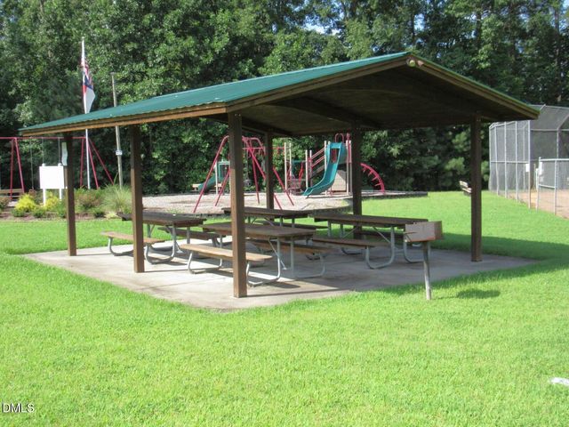 2723 Clifton Avenue, Creedmoor, NC 27522