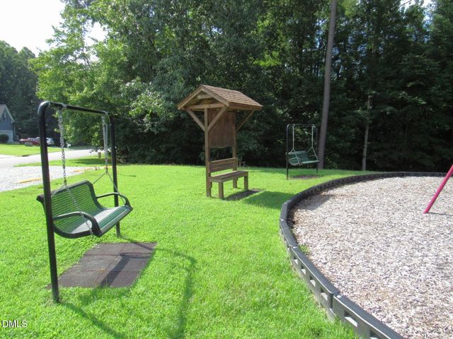 2723 Clifton Avenue, Creedmoor, NC 27522