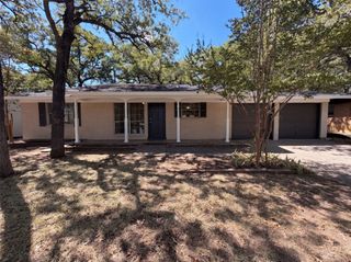 1229 King Drive, Bedford, TX 76022