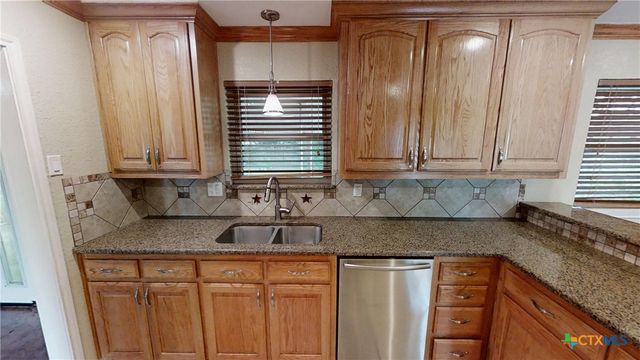 924 Holly Street, Copperas Cove, TX 76522